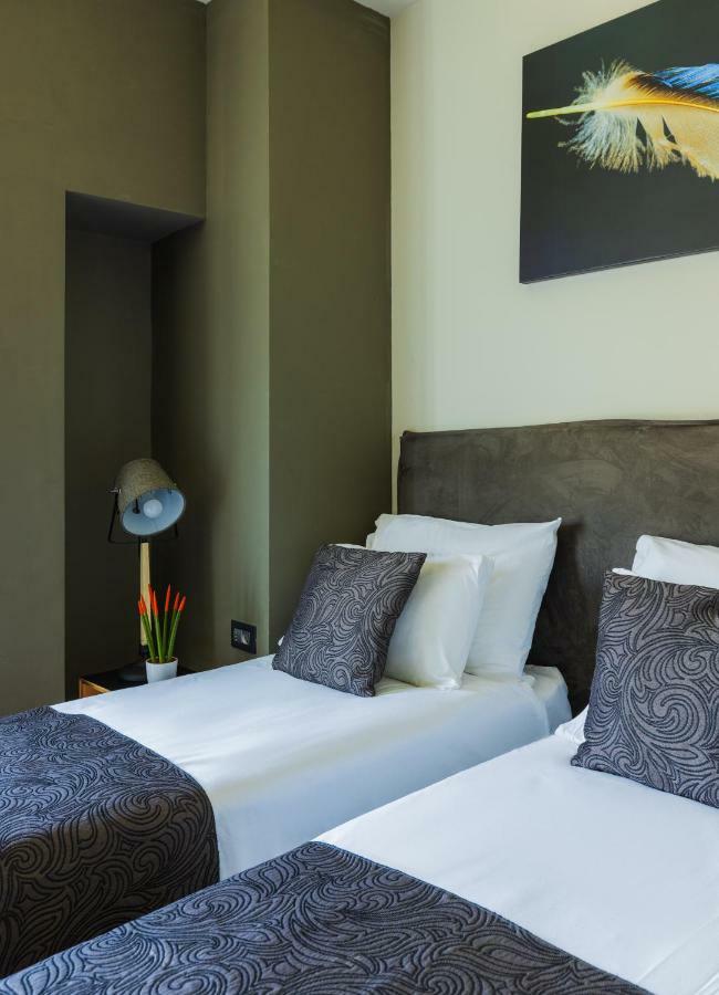 Kalvin Boutique Hotel By Levinsky Market Tel-Aviv Bagian luar foto