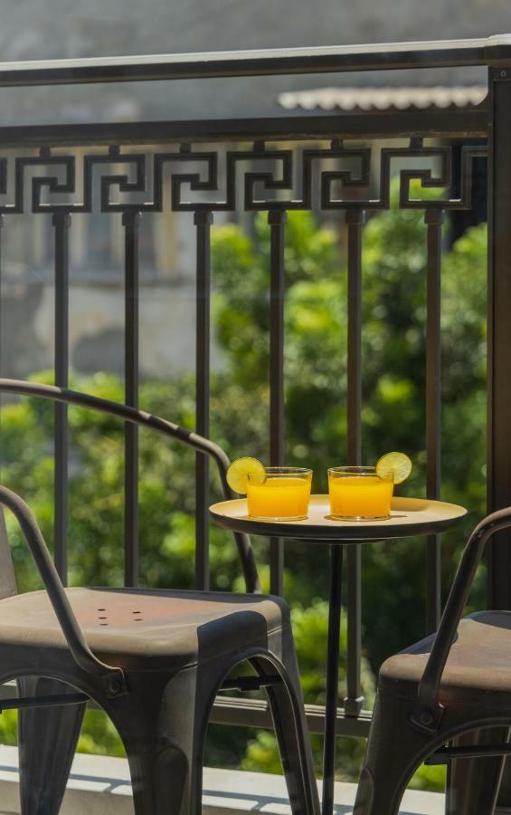 Kalvin Boutique Hotel By Levinsky Market Tel-Aviv Bagian luar foto